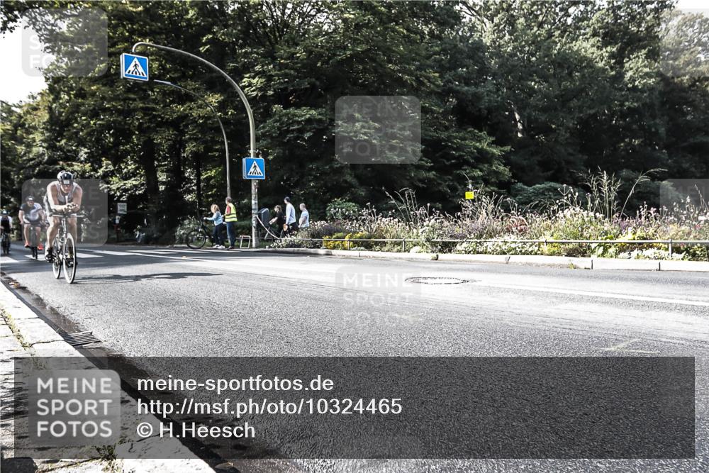 13.09.2026 - Stadtparktriathlon H.Heesch http://msf.ph/oto/10324465 13.09.2026 11:28:15 Radfahren 630, 635, 670, 720, 733 meine-sportfotos.de