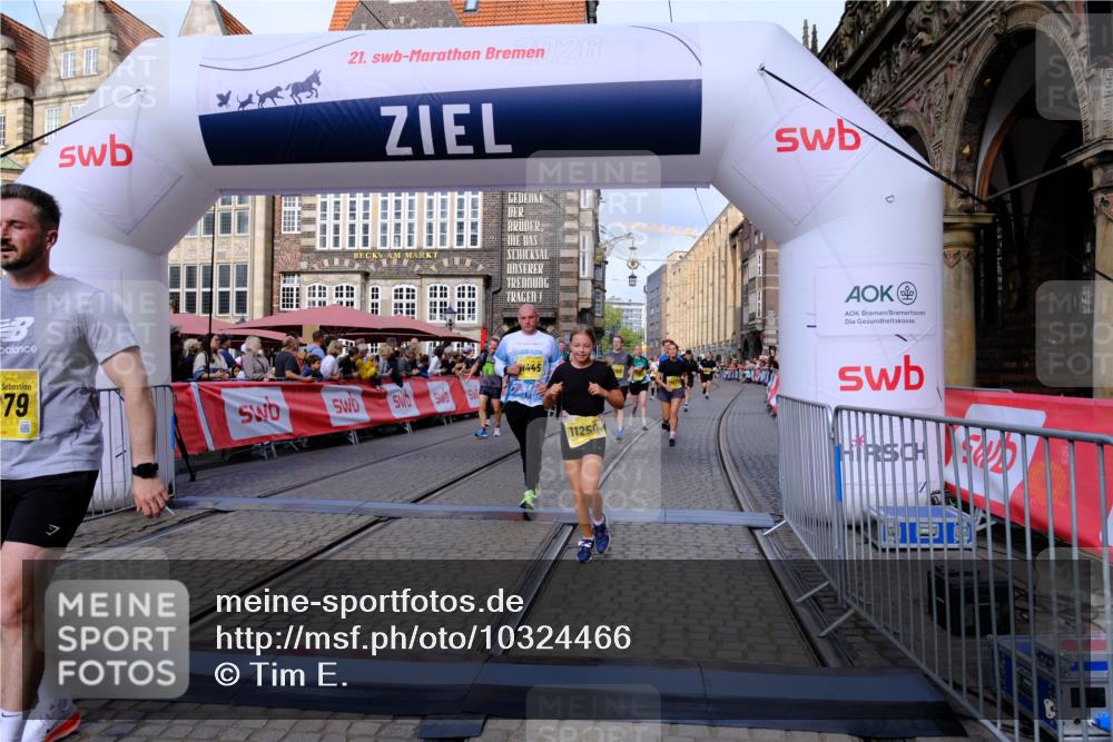 13.09.2026 - 21. swb-Marathon Bremen Tim E. http://msf.ph/oto/10324466 13.09.2026 11:00:16 Ziel 10175, 10236, 10691, 10758, 10867, 11054, 11056, 11071, 11089, 11158, 11159, 11160, 11250, 11259, 11427, 11445, 11453, 11524, 11525, 11528, 11587, 11588, 11589, 11637, 11803, 11879, 11904, 11907, 12123, 12238, 12239, 12242, 12243, 12274, 12388 meine-sportfotos.de