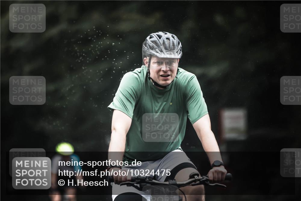 13.09.2026 - Stadtparktriathlon H.Heesch http://msf.ph/oto/10324475 13.09.2026 12:42:18 Radfahren 1150, 1168, 1177, 1288 meine-sportfotos.de