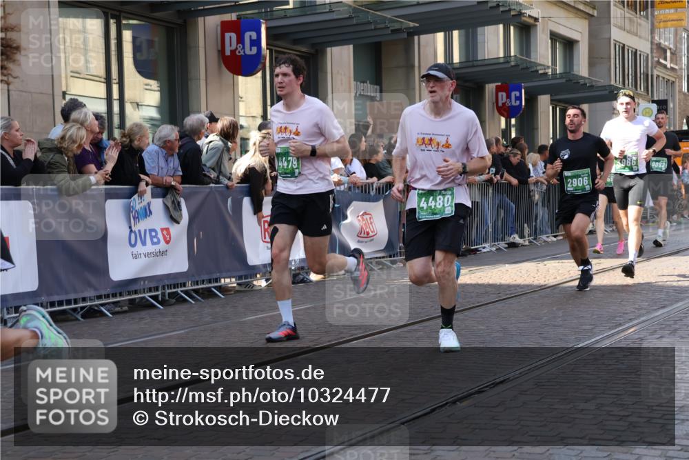 13.09.2026 - 21. swb-Marathon Bremen Strokosch-Dieckow http://msf.ph/oto/10324477 13.09.2026 13:19:28 Ziel 161, 411, 461, 495, 926, 1010, 1053, 1232, 1281, 1468, 1535, 1551, 1642, 1972, 2870, 2906, 3240, 3319, 3411, 3966, 4101, 4479, 4480, 4977, 4978, 7037, 7140, 7404, 7488, 7655, 8185, 8263, 9082, 9359, 9984, 13163, 13192, 189, 666, 1599, 2390, 2423, 2535, 3182, 3508, 4319, 4455, 4819, 5172, 5371, 6008, 6137, 6633, 7268, 7754, 7945, 8153, 9552, 9638, 9805 meine-sportfotos.de
