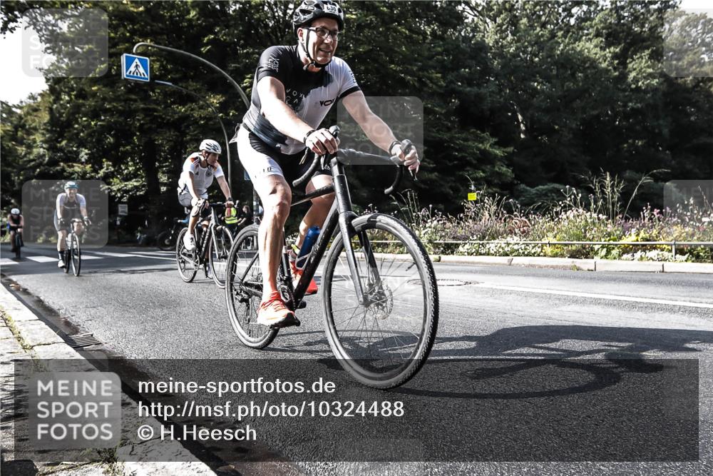 13.09.2026 - Stadtparktriathlon H.Heesch http://msf.ph/oto/10324488 13.09.2026 11:28:17 Radfahren 630, 635, 670, 733, 789, 815 meine-sportfotos.de
