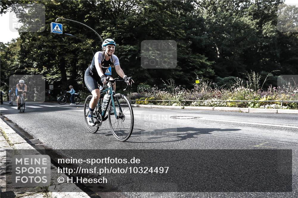 13.09.2026 - Stadtparktriathlon H.Heesch http://msf.ph/oto/10324497 13.09.2026 11:28:18 Radfahren 630, 635, 670, 733, 749, 788, 789, 815 meine-sportfotos.de