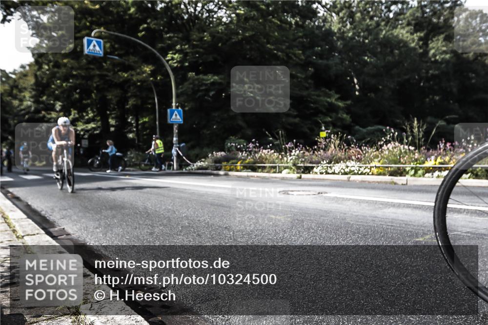 13.09.2026 - Stadtparktriathlon H.Heesch http://msf.ph/oto/10324500 13.09.2026 11:28:18 Radfahren 630, 635, 670, 733, 749, 788, 789, 815 meine-sportfotos.de