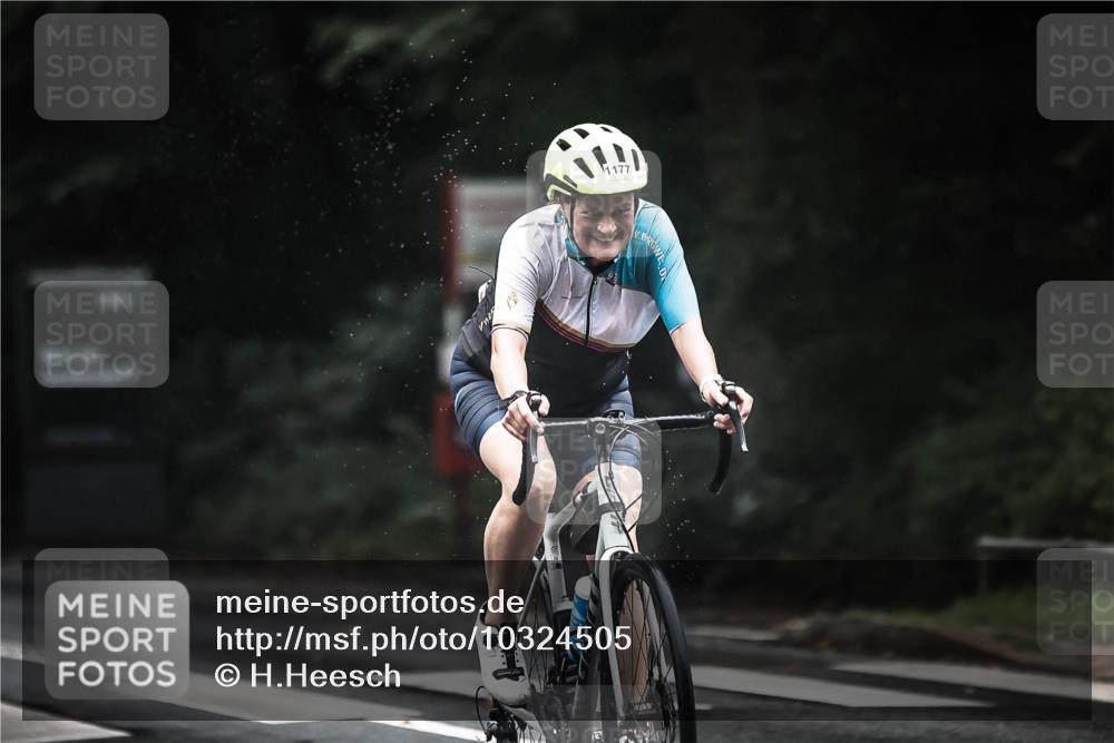 13.09.2026 - Stadtparktriathlon H.Heesch http://msf.ph/oto/10324505 13.09.2026 12:42:19 Radfahren 1144, 1150, 1168, 1177, 1288 meine-sportfotos.de