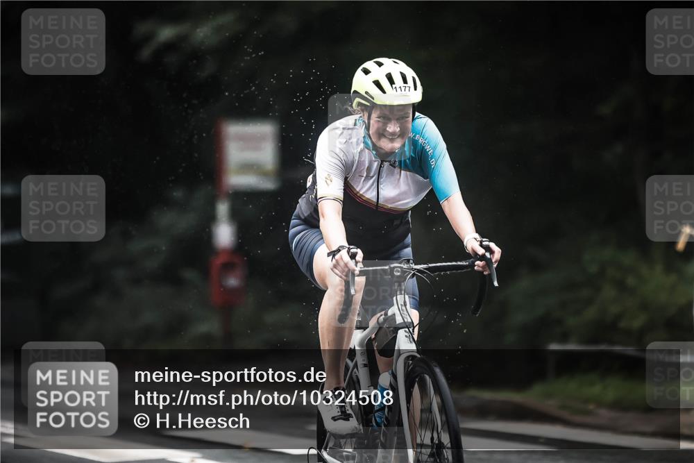 13.09.2026 - Stadtparktriathlon H.Heesch http://msf.ph/oto/10324508 13.09.2026 12:42:19 Radfahren 1144, 1150, 1168, 1177, 1288 meine-sportfotos.de