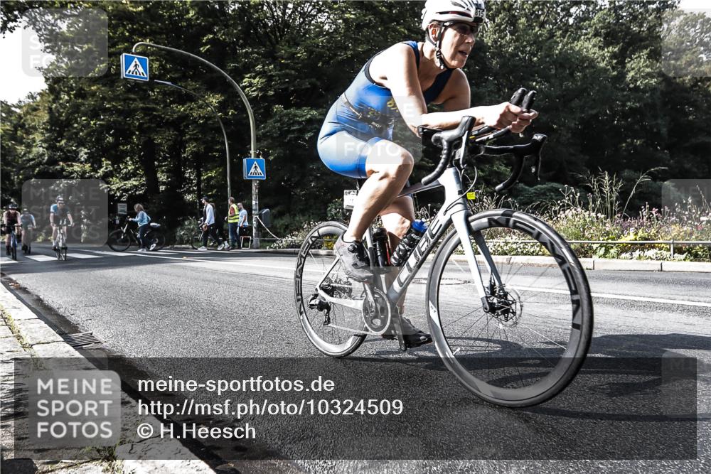 13.09.2026 - Stadtparktriathlon H.Heesch http://msf.ph/oto/10324509 13.09.2026 11:28:19 Radfahren 591, 630, 635, 670, 733, 749, 788, 789, 815 meine-sportfotos.de