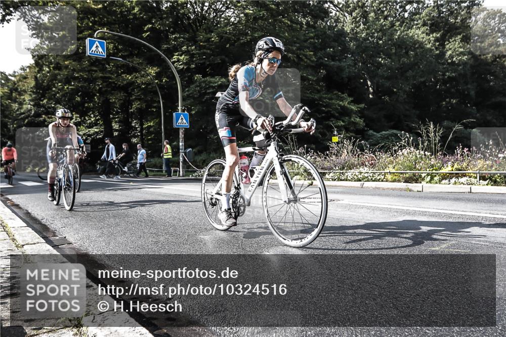 13.09.2026 - Stadtparktriathlon H.Heesch http://msf.ph/oto/10324516 13.09.2026 11:28:20 Radfahren 591, 630, 670, 733, 749, 788, 789, 815 meine-sportfotos.de