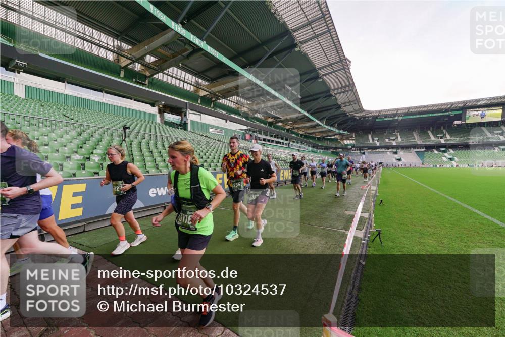 13.09.2026 - 21. swb-Marathon Bremen Michael Burmester http://msf.ph/oto/10324537 13.09.2026 13:27:25 Laufen im Stadion 111, 186, 202, 357, 364, 390, 478, 597, 726, 829, 833, 888, 925, 1077, 1220, 1412, 1473, 1496, 1530, 1608, 1618, 1700, 1769, 1958, 1961, 1984, 2236, 2273, 2309, 2384, 2388, 2404, 2428, 2502, 2507, 2508, 2542, 2558, 2576, 2582, 2592, 2656, 2675, 2725, 2748, 2817, 2875, 2876, 2923, 2965, 2970, 3045, 3047, 3050, 3073, 3084, 3184, 3219, 3359, 3433, 3540, 3592, 3629, 3756, 3885, 3907, 3978, 4457, 4660 meine-sportfotos.de