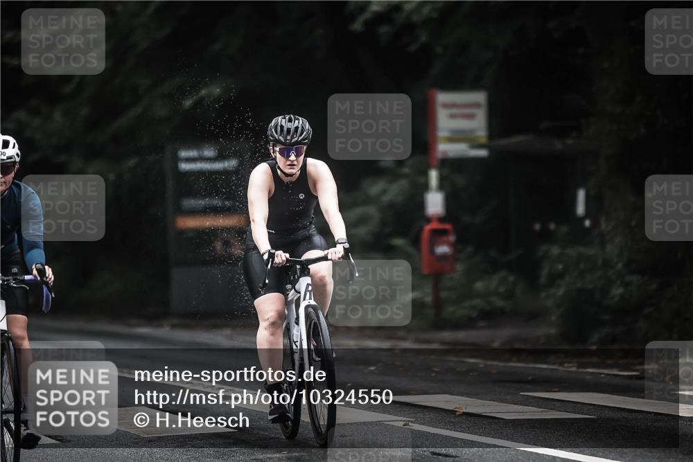 13.09.2026 - Stadtparktriathlon H.Heesch http://msf.ph/oto/10324550 13.09.2026 12:42:25 Radfahren 1100, 1106, 1139, 1144, 1159, 1168, 1177 meine-sportfotos.de
