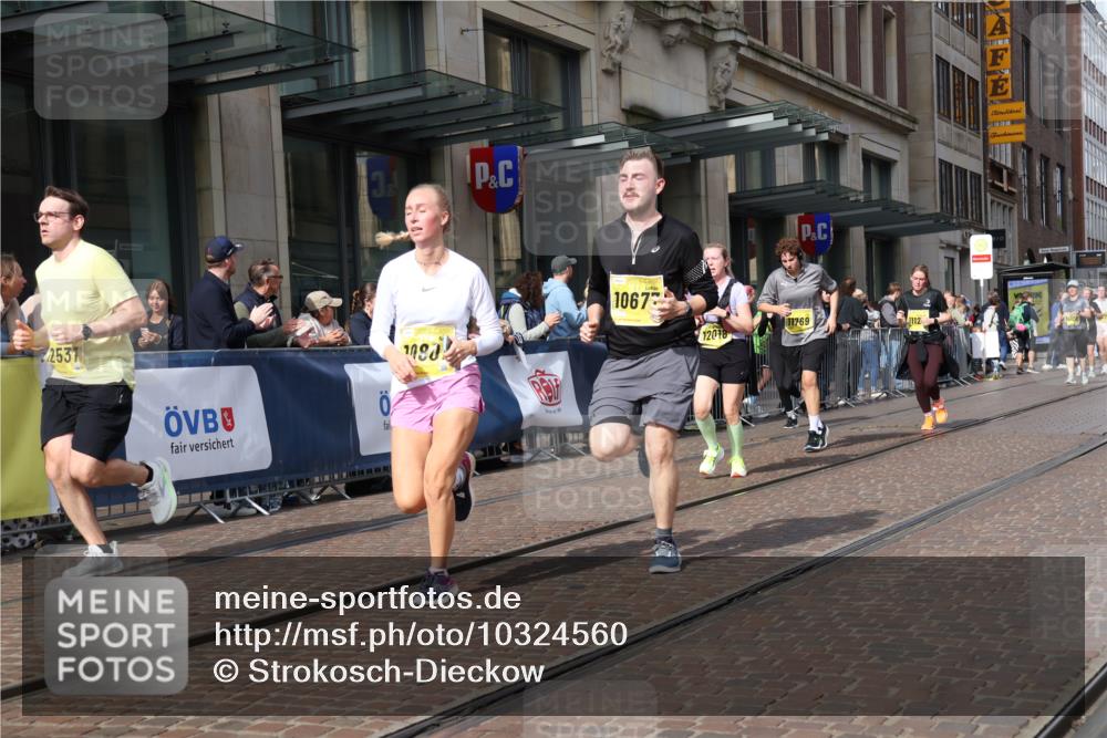 13.09.2026 - 21. swb-Marathon Bremen Strokosch-Dieckow http://msf.ph/oto/10324560 13.09.2026 11:00:21 Ziel 10263, 10272, 10275, 10306, 10369, 10857, 11055, 11126, 11162, 11180, 11343, 11475, 11556, 11687, 11708, 11769, 11797, 11804, 11819, 11838, 11959, 12006, 12018, 12397, 12430, 10144, 10677, 10758, 10801, 10810, 11016, 11045, 11071, 11129, 11158, 11159, 11160, 11259, 11453, 11524, 11525, 11528, 11547, 11587, 11588, 11589, 11623, 11907, 12105, 12106, 12123, 12190, 12274, 12291, 12352, 12394, 12530, 12531 meine-sportfotos.de