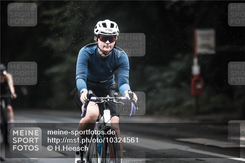 13.09.2026 - Stadtparktriathlon H.Heesch http://msf.ph/oto/10324561 13.09.2026 12:42:26 Radfahren 1043, 1100, 1106, 1139, 1144, 1159, 1168 meine-sportfotos.de