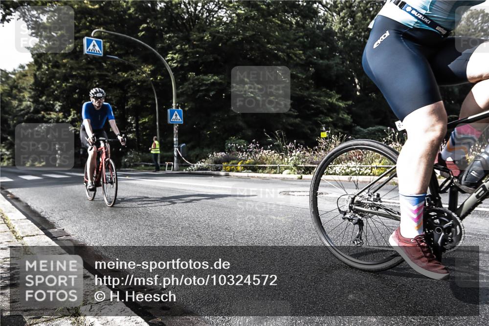 13.09.2026 - Stadtparktriathlon H.Heesch http://msf.ph/oto/10324572 13.09.2026 11:28:46 Radfahren 621, 643, 666, 696 meine-sportfotos.de