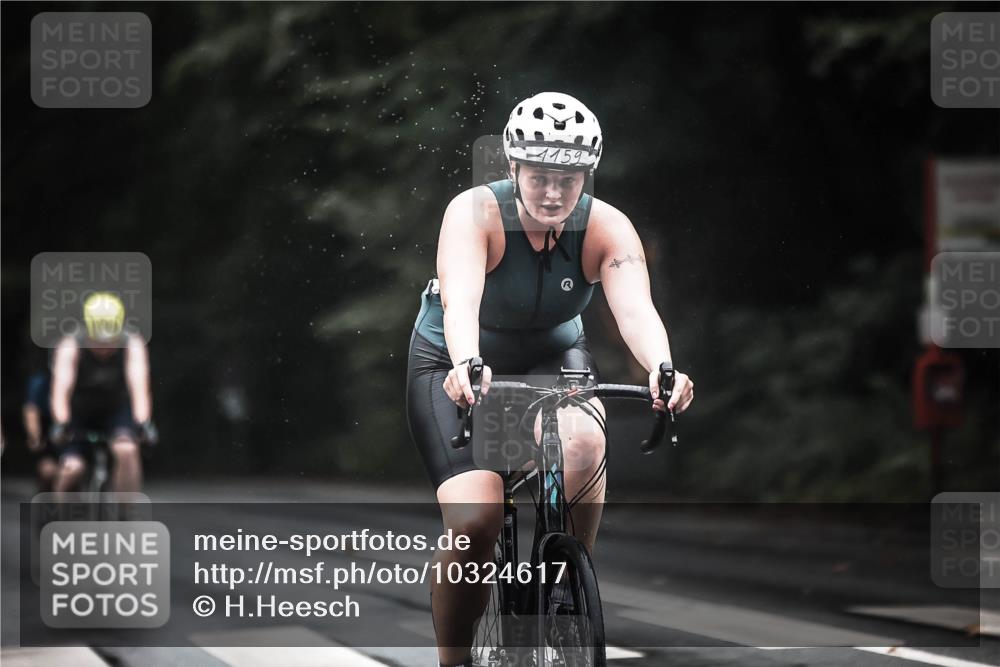 13.09.2026 - Stadtparktriathlon H.Heesch http://msf.ph/oto/10324617 13.09.2026 12:42:31 Radfahren 1043, 1096, 1100, 1106, 1117, 1139, 1144, 1159 meine-sportfotos.de