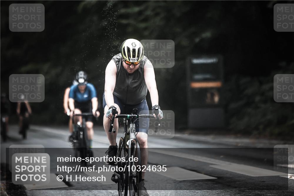 13.09.2026 - Stadtparktriathlon H.Heesch http://msf.ph/oto/10324635 13.09.2026 12:42:33 Radfahren 1043, 1096, 1106, 1117, 1139, 1141, 1159, 1188 meine-sportfotos.de
