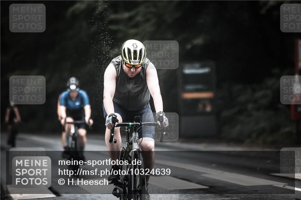 13.09.2026 - Stadtparktriathlon H.Heesch http://msf.ph/oto/10324639 13.09.2026 12:42:33 Radfahren 1043, 1096, 1106, 1117, 1139, 1141, 1159, 1188 meine-sportfotos.de