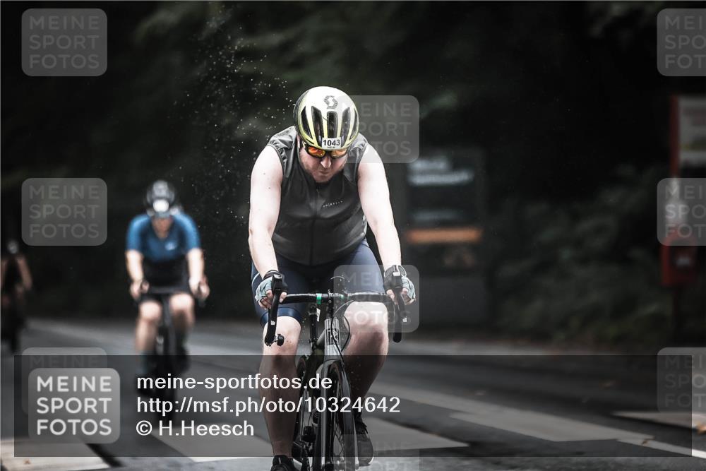 13.09.2026 - Stadtparktriathlon H.Heesch http://msf.ph/oto/10324642 13.09.2026 12:42:33 Radfahren 1043, 1096, 1106, 1117, 1139, 1141, 1159, 1188 meine-sportfotos.de