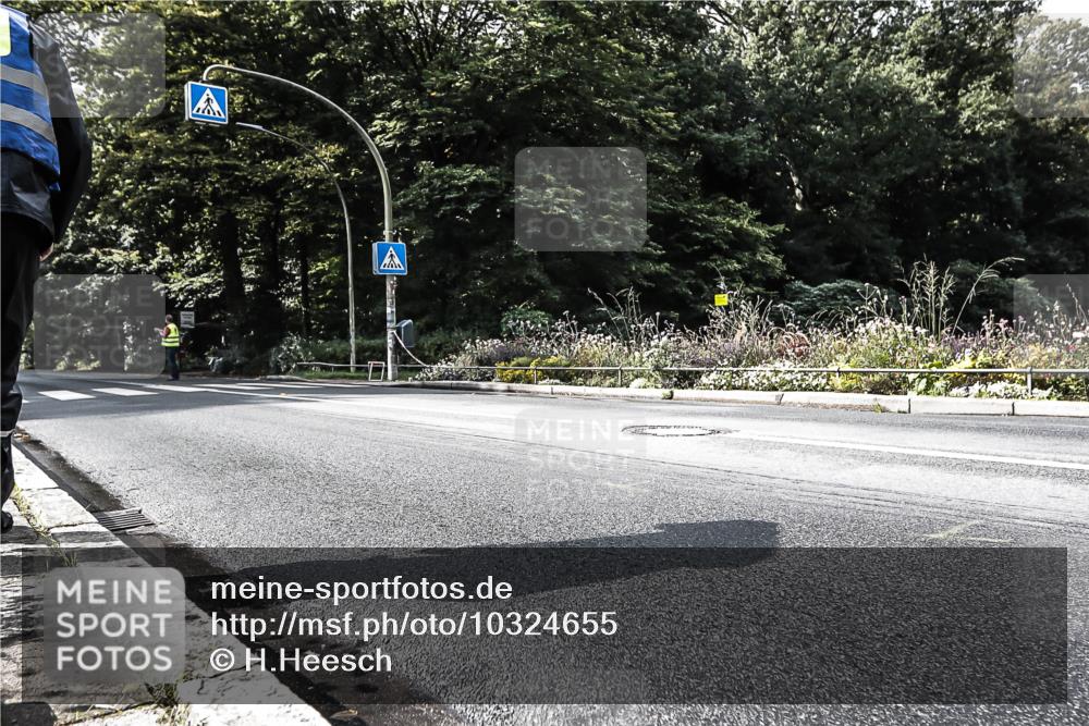 13.09.2026 - Stadtparktriathlon H.Heesch http://msf.ph/oto/10324655 13.09.2026 11:29:34 Radfahren  meine-sportfotos.de