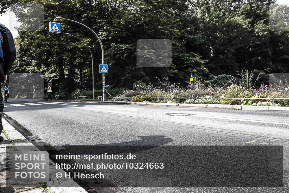 13.09.2026 - Stadtparktriathlon H.Heesch http://msf.ph/oto/10324663 13.09.2026 11:29:35 Radfahren 745 meine-sportfotos.de