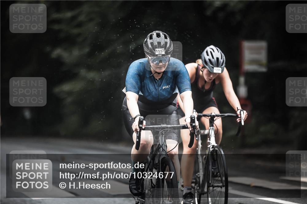 13.09.2026 - Stadtparktriathlon H.Heesch http://msf.ph/oto/10324677 13.09.2026 12:42:35 Radfahren 1043, 1096, 1106, 1117, 1141, 1159, 1188 meine-sportfotos.de
