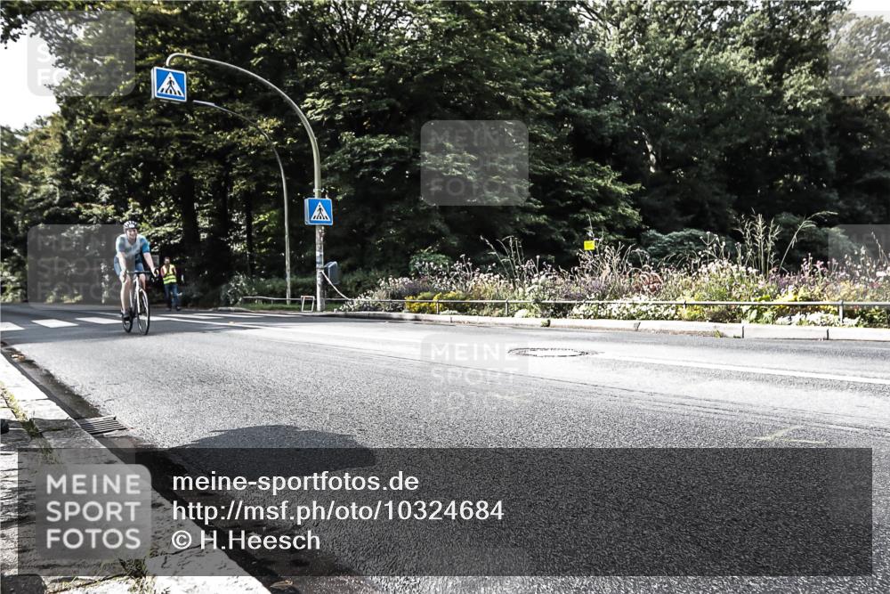 13.09.2026 - Stadtparktriathlon H.Heesch http://msf.ph/oto/10324684 13.09.2026 11:29:37 Radfahren 745 meine-sportfotos.de