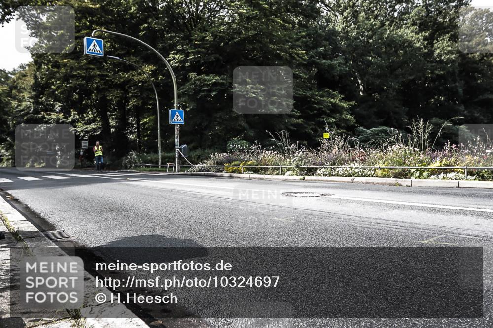 13.09.2026 - Stadtparktriathlon H.Heesch http://msf.ph/oto/10324697 13.09.2026 11:29:38 Radfahren 745 meine-sportfotos.de