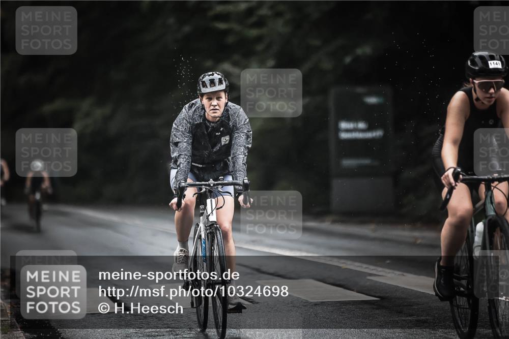 13.09.2026 - Stadtparktriathlon H.Heesch http://msf.ph/oto/10324698 13.09.2026 12:42:38 Radfahren 1043, 1079, 1096, 1117, 1141, 1167, 1188 meine-sportfotos.de