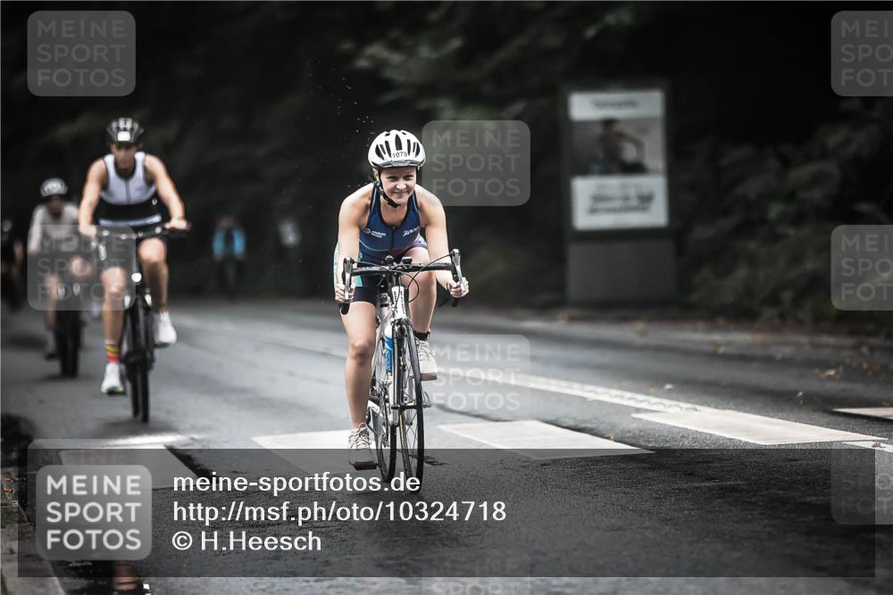 13.09.2026 - Stadtparktriathlon H.Heesch http://msf.ph/oto/10324718 13.09.2026 12:42:43 Radfahren 1079, 1119, 1141, 1167, 1188, 1219 meine-sportfotos.de