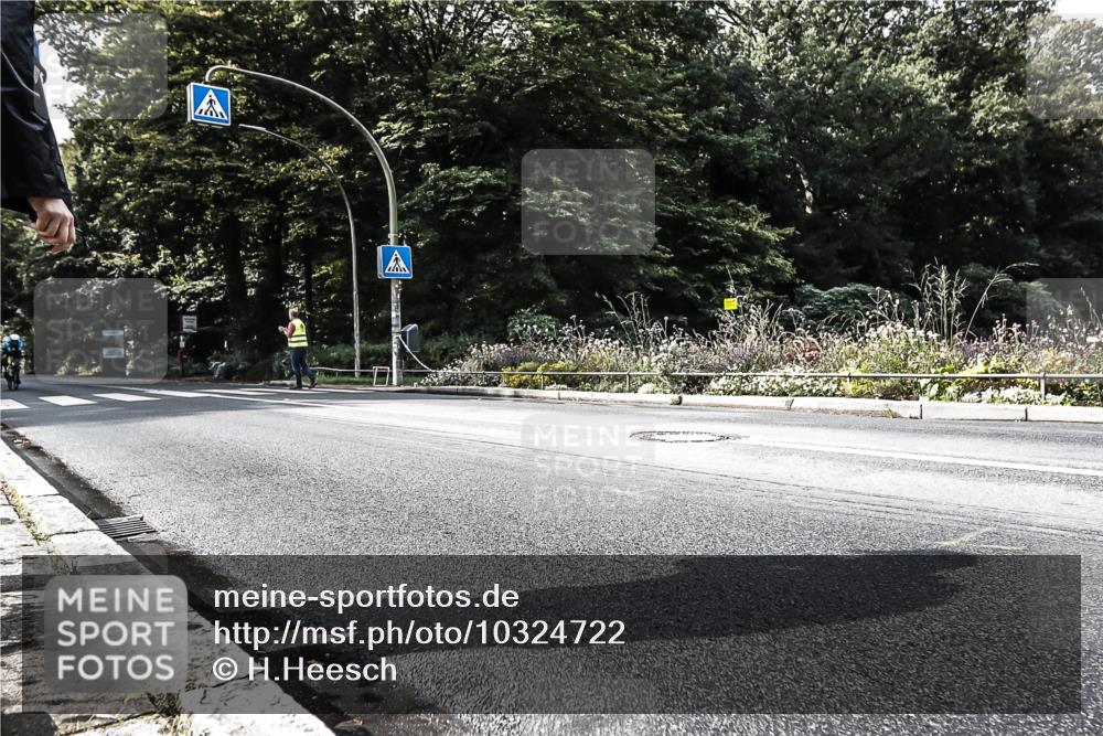13.09.2026 - Stadtparktriathlon H.Heesch http://msf.ph/oto/10324722 13.09.2026 11:29:46 Radfahren 646 meine-sportfotos.de