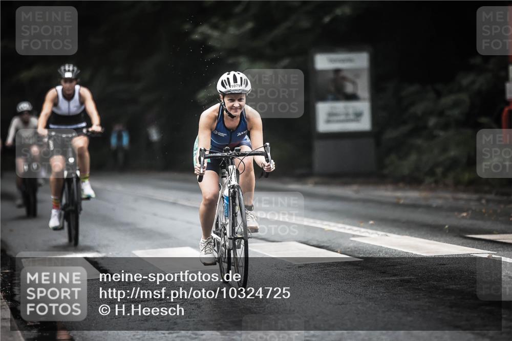 13.09.2026 - Stadtparktriathlon H.Heesch http://msf.ph/oto/10324725 13.09.2026 12:42:43 Radfahren 1079, 1119, 1141, 1167, 1188, 1219 meine-sportfotos.de