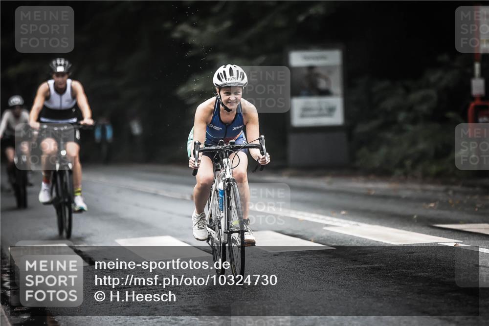 13.09.2026 - Stadtparktriathlon H.Heesch http://msf.ph/oto/10324730 13.09.2026 12:42:43 Radfahren 1079, 1119, 1141, 1167, 1188, 1219 meine-sportfotos.de