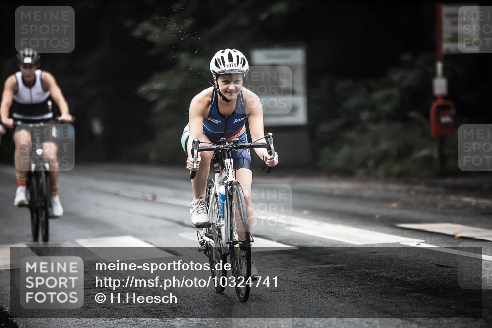 13.09.2026 - Stadtparktriathlon H.Heesch http://msf.ph/oto/10324741 13.09.2026 12:42:43 Radfahren 1079, 1119, 1141, 1167, 1188, 1219 meine-sportfotos.de