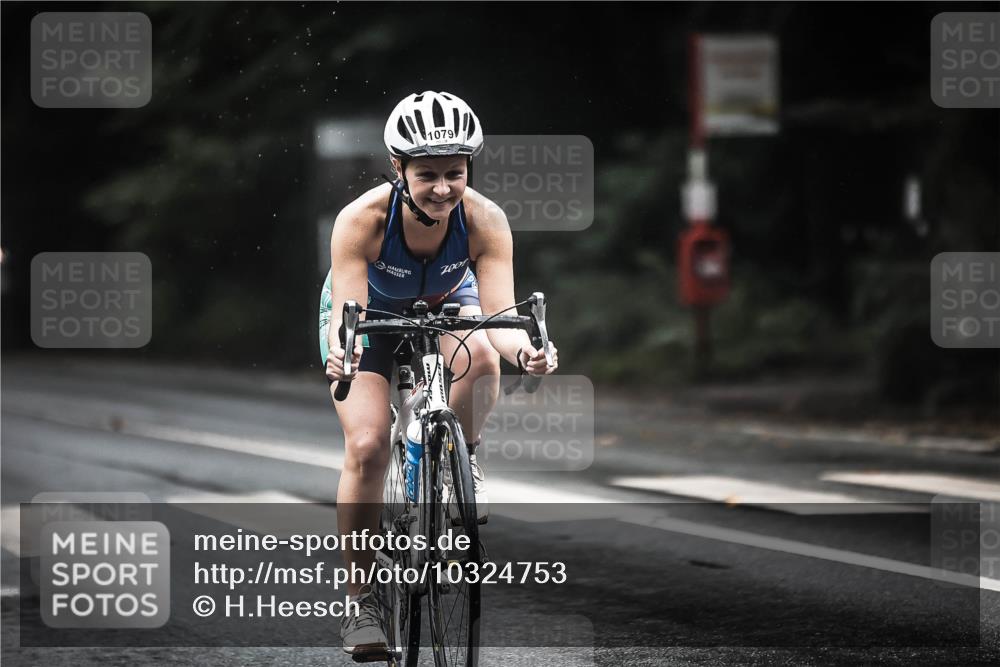 13.09.2026 - Stadtparktriathlon H.Heesch http://msf.ph/oto/10324753 13.09.2026 12:42:44 Radfahren 1079, 1119, 1141, 1167, 1188, 1219 meine-sportfotos.de