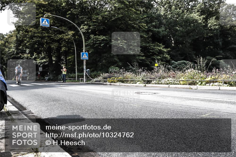 13.09.2026 - Stadtparktriathlon H.Heesch http://msf.ph/oto/10324762 13.09.2026 11:29:50 Radfahren 605, 646, 785 meine-sportfotos.de