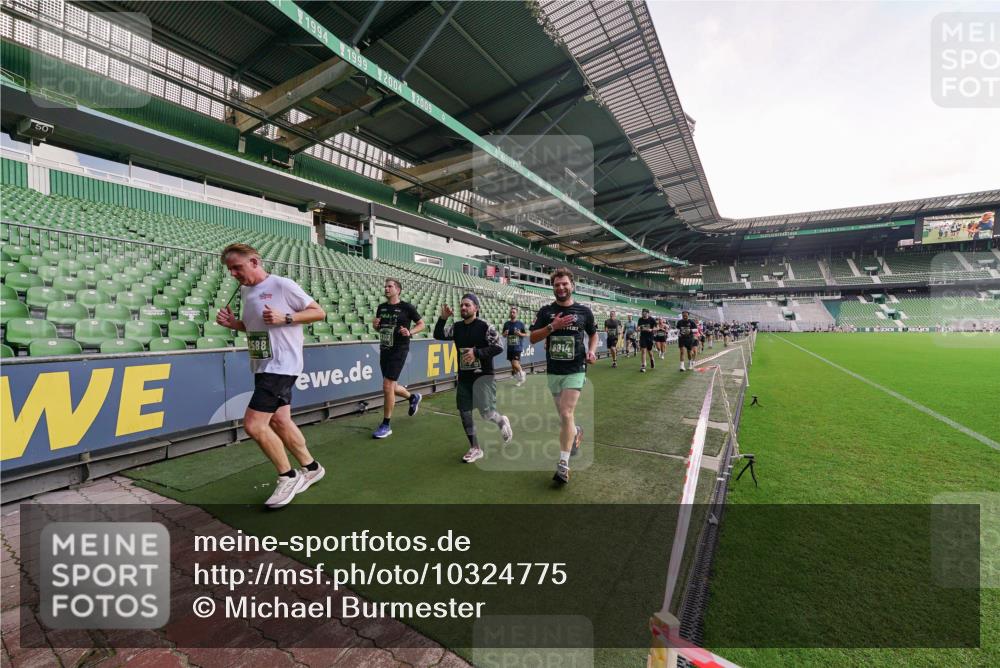 13.09.2026 - 21. swb-Marathon Bremen Michael Burmester http://msf.ph/oto/10324775 13.09.2026 13:27:51 Laufen im Stadion 111, 186, 220, 357, 364, 390, 478, 597, 726, 829, 833, 888, 925, 1077, 1079, 1220, 1298, 1325, 1412, 1496, 1608, 1700, 1741, 1769, 1958, 1961, 1984, 2236, 2273, 2309, 2365, 2388, 2404, 2428, 2472, 2502, 2507, 2542, 2574, 2576, 2582, 2725, 2743, 2748, 2817, 2875, 2876, 2923, 2965, 3045, 3050, 3061, 3073, 3084, 3154, 3184, 3219, 3540, 3589, 3592, 3629, 3694, 3756, 3826, 3853, 3885, 3907, 3978, 4108, 4238, 4457, 4660 meine-sportfotos.de