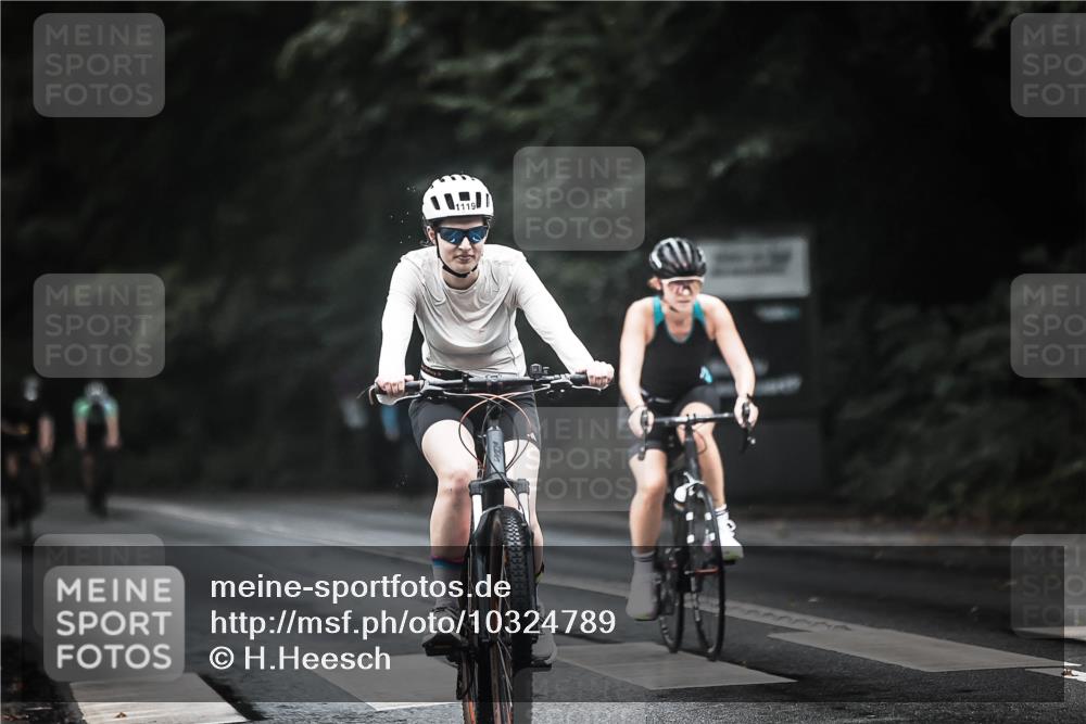 13.09.2026 - Stadtparktriathlon H.Heesch http://msf.ph/oto/10324789 13.09.2026 12:42:47 Radfahren 1031, 1079, 1119, 1167, 1219 meine-sportfotos.de