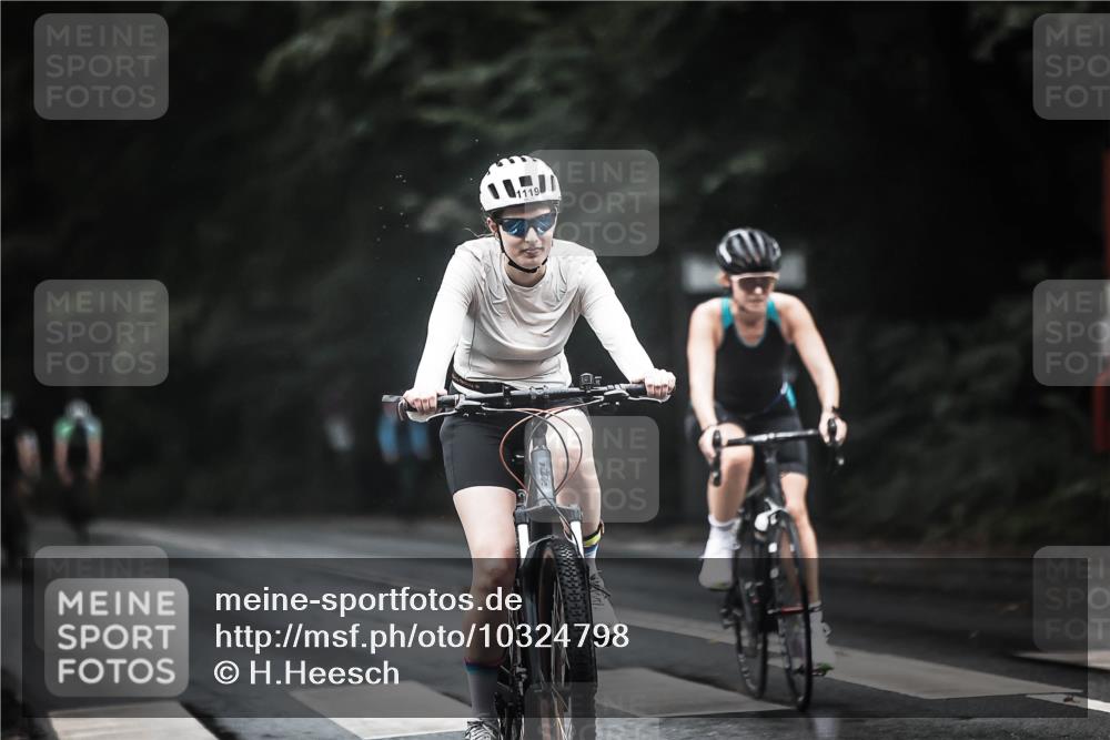 13.09.2026 - Stadtparktriathlon H.Heesch http://msf.ph/oto/10324798 13.09.2026 12:42:47 Radfahren 1031, 1079, 1119, 1167, 1219 meine-sportfotos.de