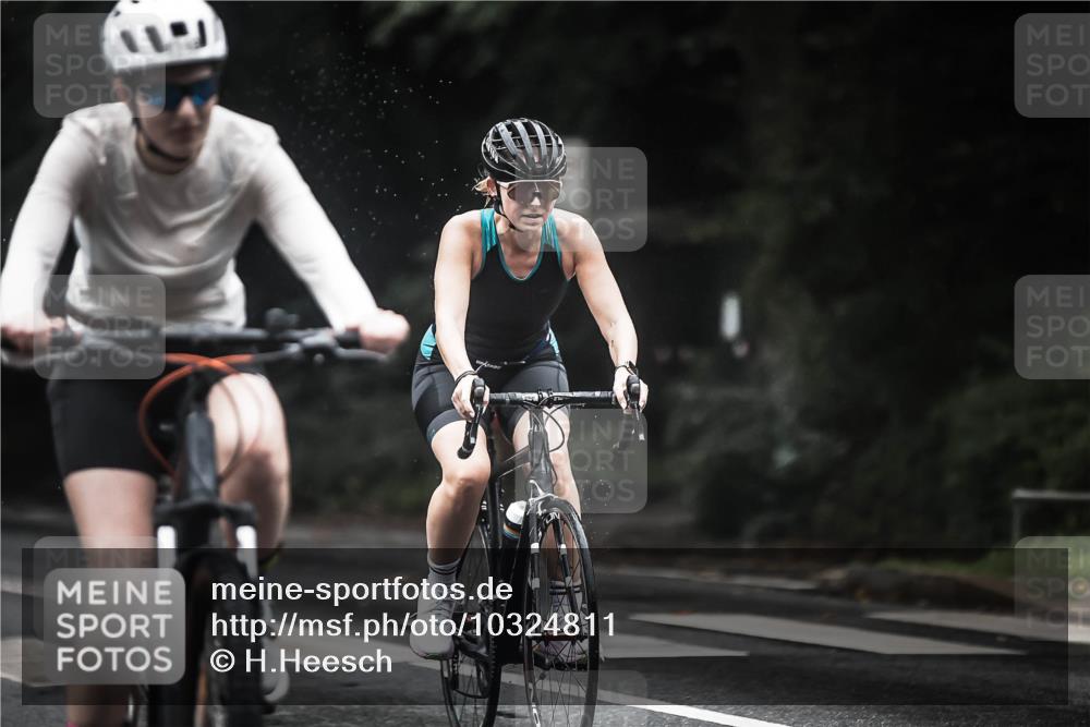 13.09.2026 - Stadtparktriathlon H.Heesch http://msf.ph/oto/10324811 13.09.2026 12:42:48 Radfahren 1031, 1079, 1119, 1167, 1219 meine-sportfotos.de