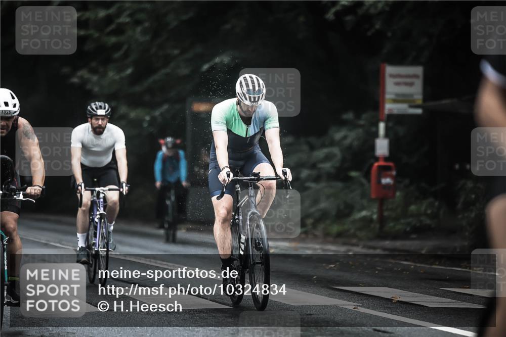 13.09.2026 - Stadtparktriathlon H.Heesch http://msf.ph/oto/10324834 13.09.2026 12:42:54 Radfahren 1025, 1031, 1084, 1239, 1290, 1306 meine-sportfotos.de