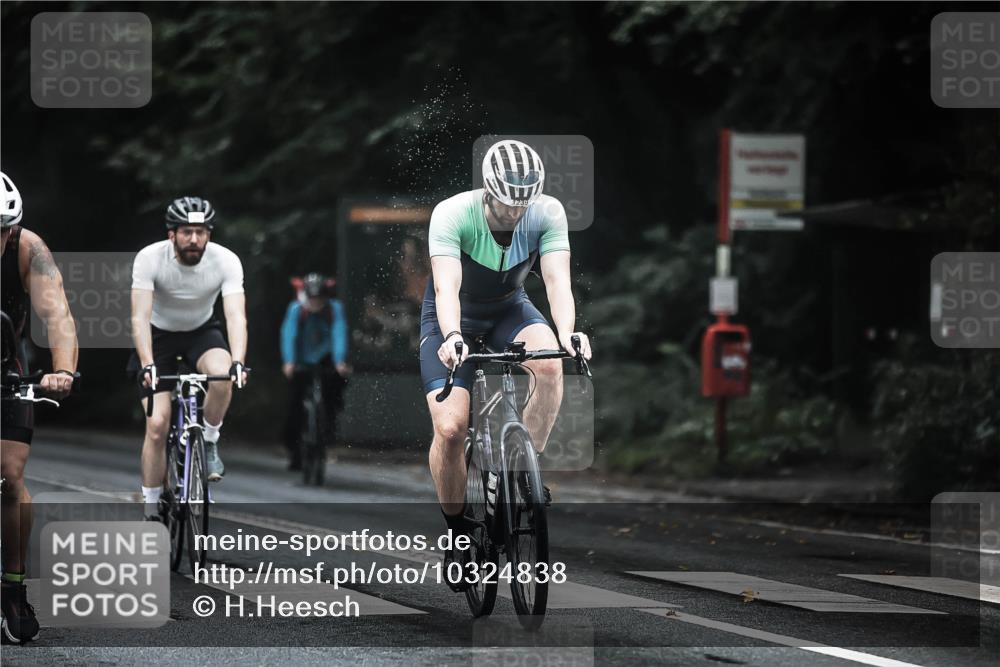 13.09.2026 - Stadtparktriathlon H.Heesch http://msf.ph/oto/10324838 13.09.2026 12:42:54 Radfahren 1025, 1031, 1084, 1239, 1290, 1306 meine-sportfotos.de