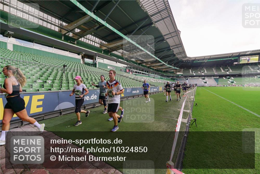 13.09.2026 - 21. swb-Marathon Bremen Michael Burmester http://msf.ph/oto/10324850 13.09.2026 13:27:59 Laufen im Stadion 111, 186, 220, 357, 364, 390, 478, 597, 726, 829, 833, 888, 925, 1079, 1220, 1298, 1325, 1412, 1496, 1608, 1700, 1741, 1769, 1958, 1961, 1984, 2236, 2273, 2309, 2365, 2388, 2404, 2428, 2472, 2502, 2507, 2542, 2574, 2582, 2593, 2725, 2743, 2748, 2875, 2876, 2923, 3045, 3050, 3061, 3073, 3084, 3154, 3184, 3219, 3540, 3589, 3592, 3694, 3756, 3798, 3826, 3853, 3885, 3907, 3978, 3987, 4108, 4238, 4457, 4660 meine-sportfotos.de