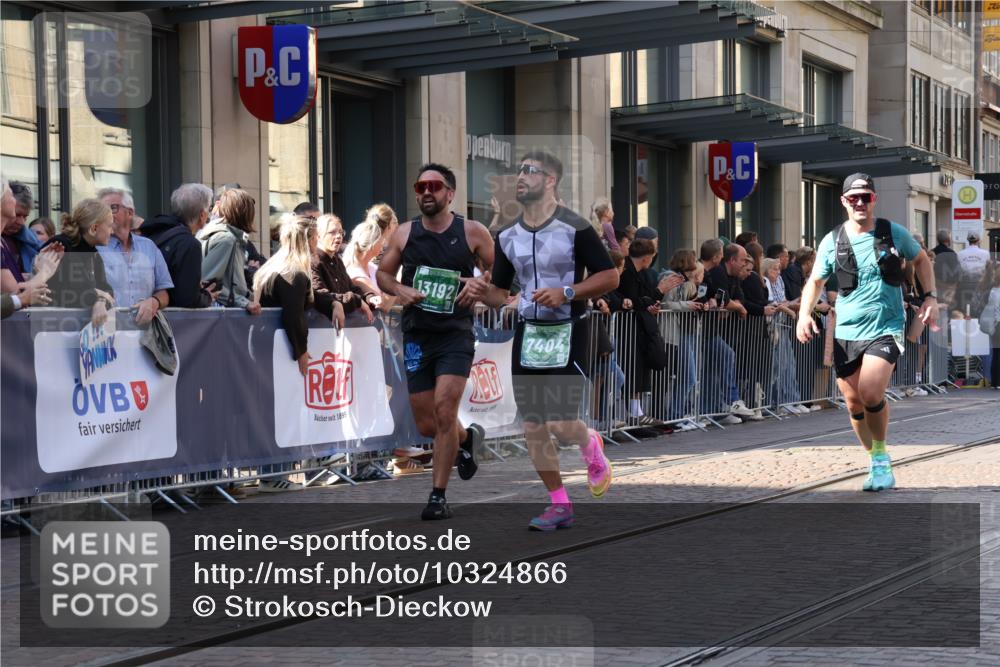 13.09.2026 - 21. swb-Marathon Bremen Strokosch-Dieckow http://msf.ph/oto/10324866 13.09.2026 13:19:38 Ziel 161, 205, 411, 431, 461, 495, 511, 1053, 1058, 1252, 1281, 1390, 1537, 1551, 1642, 1972, 2343, 2807, 2870, 2903, 2906, 3240, 3319, 3411, 3690, 3966, 4101, 4287, 4479, 4480, 5340, 5389, 5813, 5837, 6663, 7404, 7488, 7531, 7655, 8263, 9082, 9359, 9984, 13192, 161, 461, 926, 1010, 1232, 1281, 1468, 1535, 1642, 2423, 3182, 4319, 4455, 4977, 4978, 5371, 6008, 7037, 7140, 7268, 7754, 7945, 8153, 8185, 9552, 9638, 9984, 13163 meine-sportfotos.de