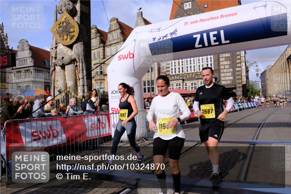 13.09.2026 - 21. swb-Marathon Bremen Tim E. http://msf.ph/oto/10324870 13.09.2026 11:00:25 Ziel 10175, 10758, 10867, 11016, 11071, 11158, 11159, 11160, 11250, 11259, 11445, 11453, 11524, 11525, 11528, 11587, 11588, 11589, 11879, 11907, 12123, 12190, 12274, 12352 meine-sportfotos.de