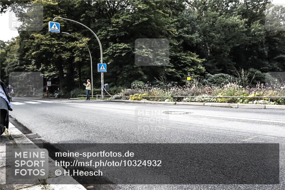 13.09.2026 - Stadtparktriathlon H.Heesch http://msf.ph/oto/10324932 13.09.2026 11:30:30 Radfahren 636, 757, 790 meine-sportfotos.de