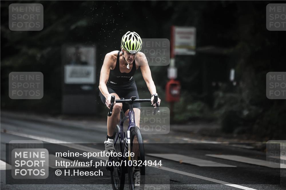 13.09.2026 - Stadtparktriathlon H.Heesch http://msf.ph/oto/10324944 13.09.2026 12:43:08 Radfahren 1073, 1178, 1301, 1303 meine-sportfotos.de