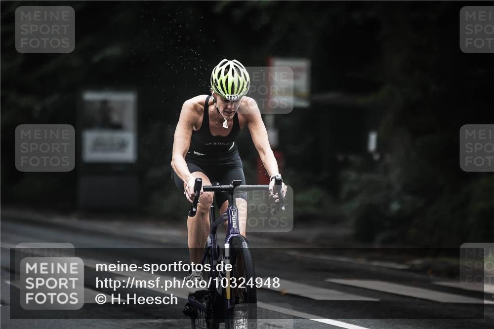 13.09.2026 - Stadtparktriathlon H.Heesch http://msf.ph/oto/10324948 13.09.2026 12:43:08 Radfahren 1073, 1178, 1301, 1303 meine-sportfotos.de