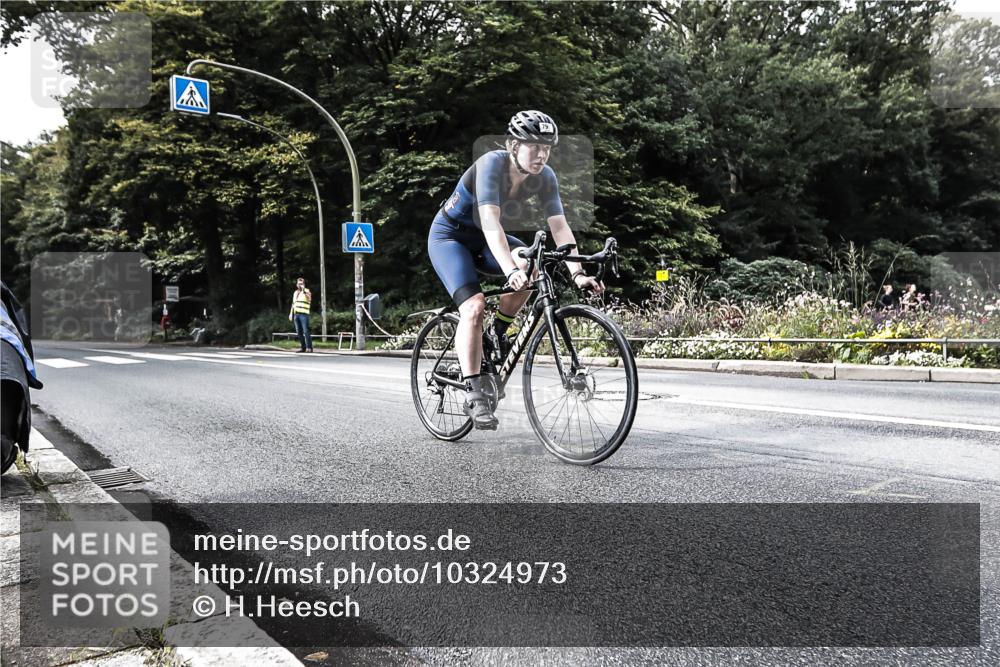 13.09.2026 - Stadtparktriathlon H.Heesch http://msf.ph/oto/10324973 13.09.2026 11:30:32 Radfahren 790 meine-sportfotos.de