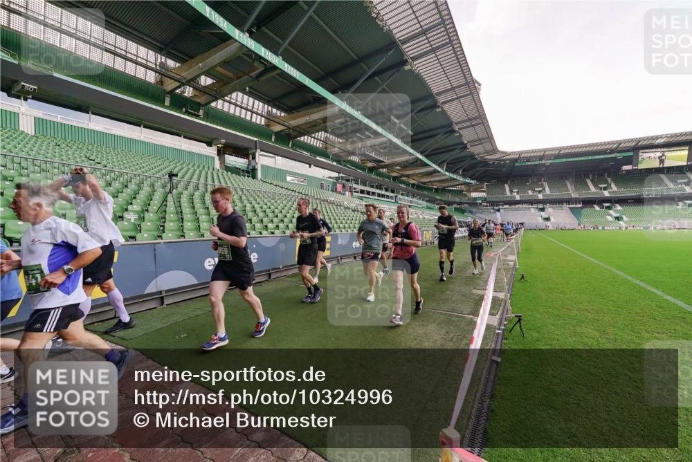 13.09.2026 - 21. swb-Marathon Bremen Michael Burmester http://msf.ph/oto/10324996 13.09.2026 13:28:16 Laufen im Stadion 111, 186, 220, 357, 364, 478, 597, 685, 726, 729, 829, 888, 925, 986, 1079, 1220, 1298, 1325, 1384, 1412, 1496, 1608, 1700, 1741, 1769, 1777, 1958, 1961, 1984, 2236, 2365, 2388, 2404, 2472, 2502, 2507, 2542, 2574, 2593, 2725, 2743, 2748, 2862, 2868, 2875, 2876, 2923, 2924, 2991, 3045, 3050, 3061, 3073, 3154, 3184, 3219, 3238, 3321, 3540, 3589, 3592, 3594, 3595, 3678, 3694, 3756, 3798, 3826, 3853, 3885, 3907, 3978, 3987, 4108, 4238, 4457, 4660 meine-sportfotos.de