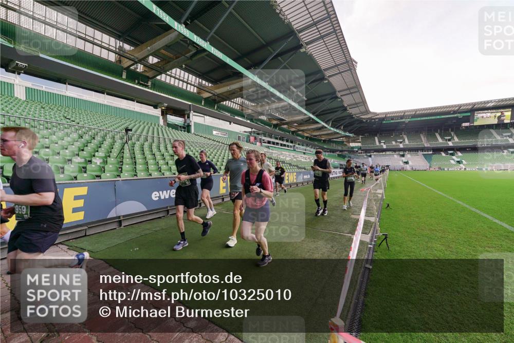 13.09.2026 - 21. swb-Marathon Bremen Michael Burmester http://msf.ph/oto/10325010 13.09.2026 13:28:16 Laufen im Stadion 111, 186, 220, 357, 364, 478, 597, 685, 726, 729, 829, 888, 925, 986, 1079, 1220, 1298, 1325, 1384, 1412, 1496, 1608, 1700, 1741, 1769, 1777, 1958, 1961, 1984, 2236, 2365, 2388, 2404, 2472, 2502, 2507, 2542, 2574, 2593, 2725, 2743, 2748, 2862, 2868, 2875, 2876, 2923, 2924, 2991, 3045, 3050, 3061, 3073, 3154, 3184, 3219, 3238, 3321, 3540, 3589, 3592, 3594, 3595, 3678, 3694, 3756, 3798, 3826, 3853, 3885, 3907, 3978, 3987, 4108, 4238, 4457, 4660 meine-sportfotos.de