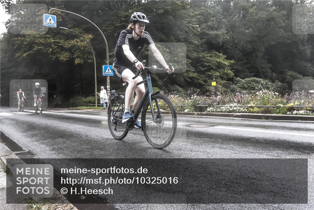 13.09.2026 - Stadtparktriathlon H.Heesch http://msf.ph/oto/10325016 13.09.2026 12:41:41 Radfahren 1085, 1094, 1243, 1249, 1264 meine-sportfotos.de