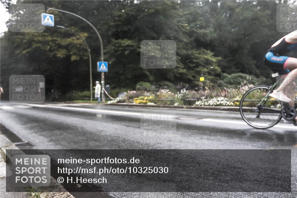 13.09.2026 - Stadtparktriathlon H.Heesch http://msf.ph/oto/10325030 13.09.2026 12:41:43 Radfahren 1058, 1085, 1094, 1243, 1249, 1264 meine-sportfotos.de